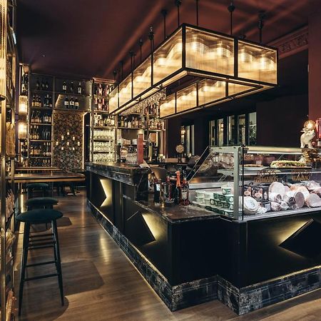 一期一会鲁查纳22号酒店 马德里 外观 照片